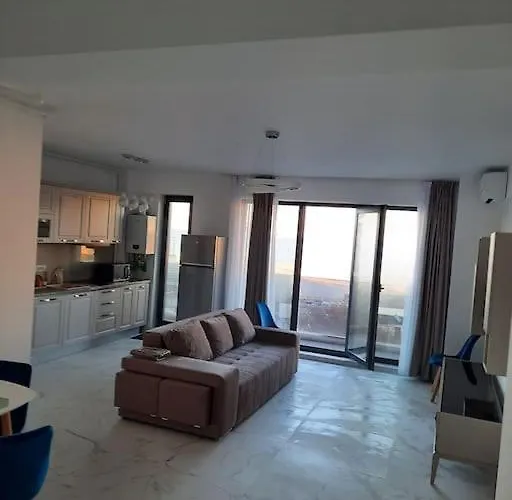 Eliz Luxury * Mamaia